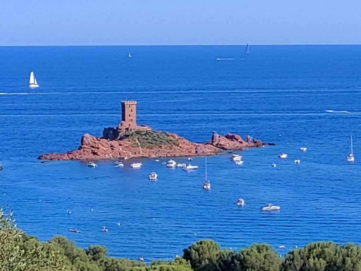 Vacances En Paradis Saint-Raphael (Var) Exterior foto