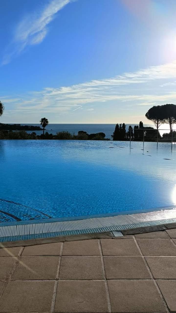 Vacances En Paradis Saint-Raphael (Var) Exterior foto