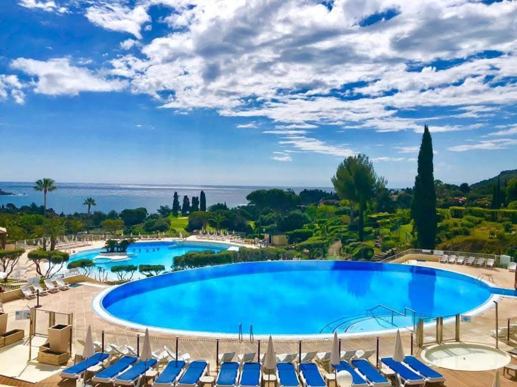 Vacances En Paradis Saint-Raphael (Var) Exterior foto